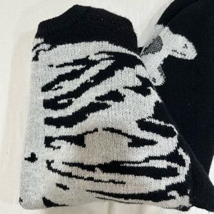 ALFRIEC EIDEN SKELETON SWEATER